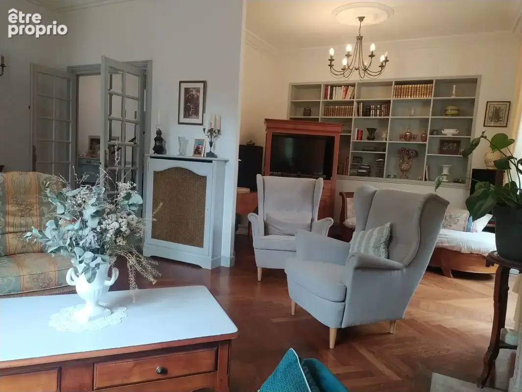 Maison bourgeoise en plein cœur de Segré - photo 3