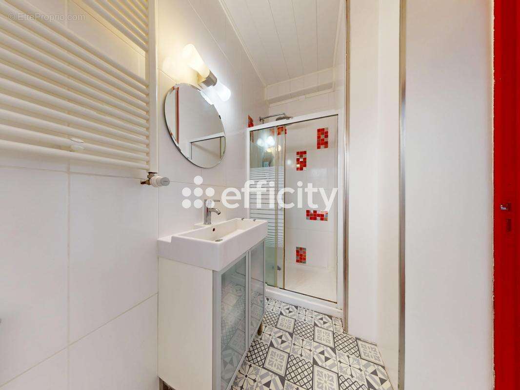 Appartement à MIRIBEL