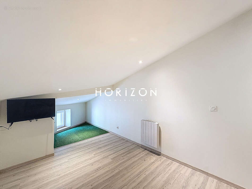 Appartement à THOISSEY