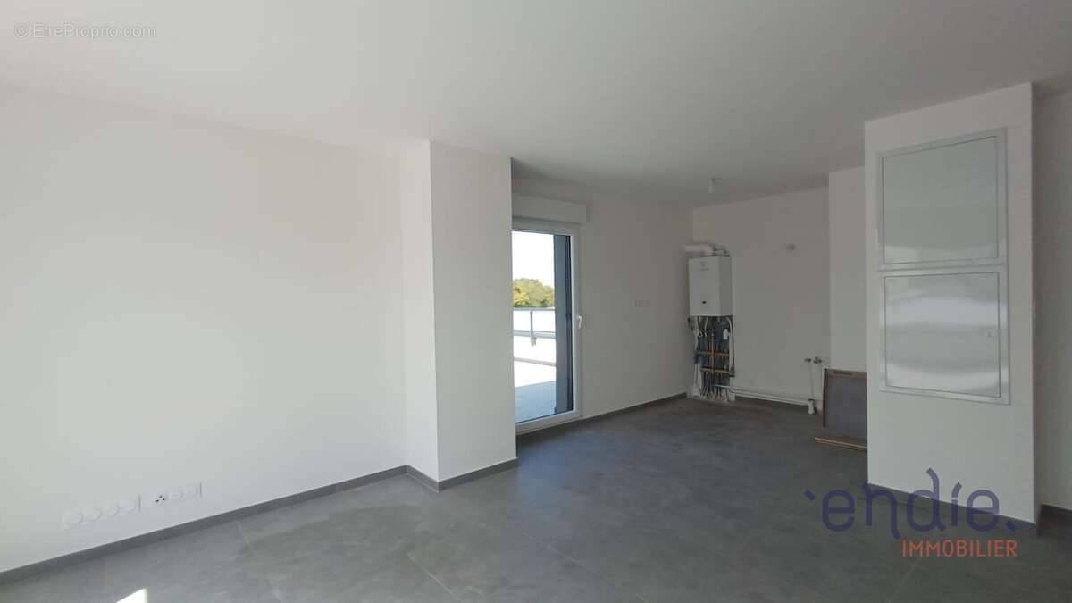 RESPIR'IMMO Altkirch by Endie vous propose ce superbe appartement 4 pièces en attique avec une terrasse exceptionnelle de 79 m²  - photo 4