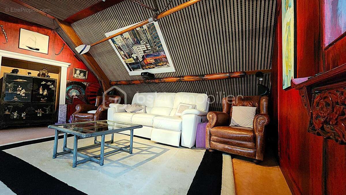 Maison à SOULAIRE-ET-BOURG