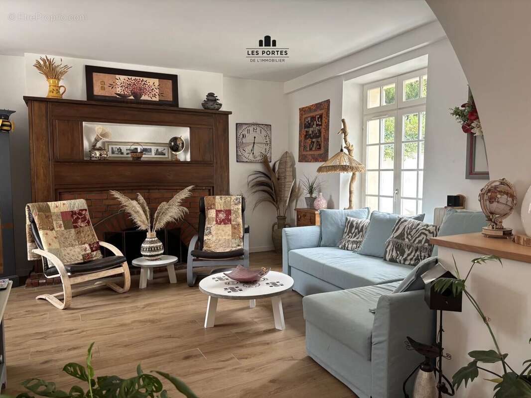 Maison à GIRONVILLE-SUR-ESSONNE