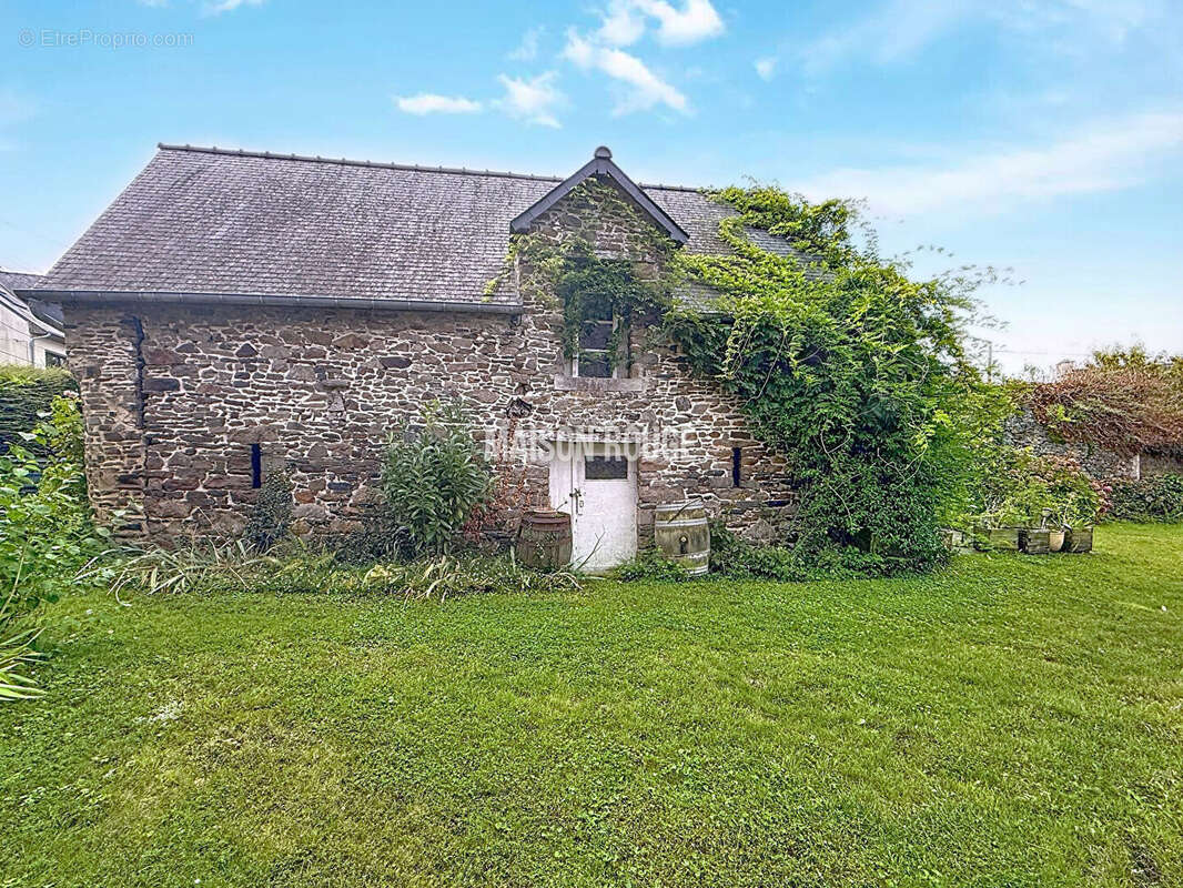 Maison à DOL-DE-BRETAGNE
