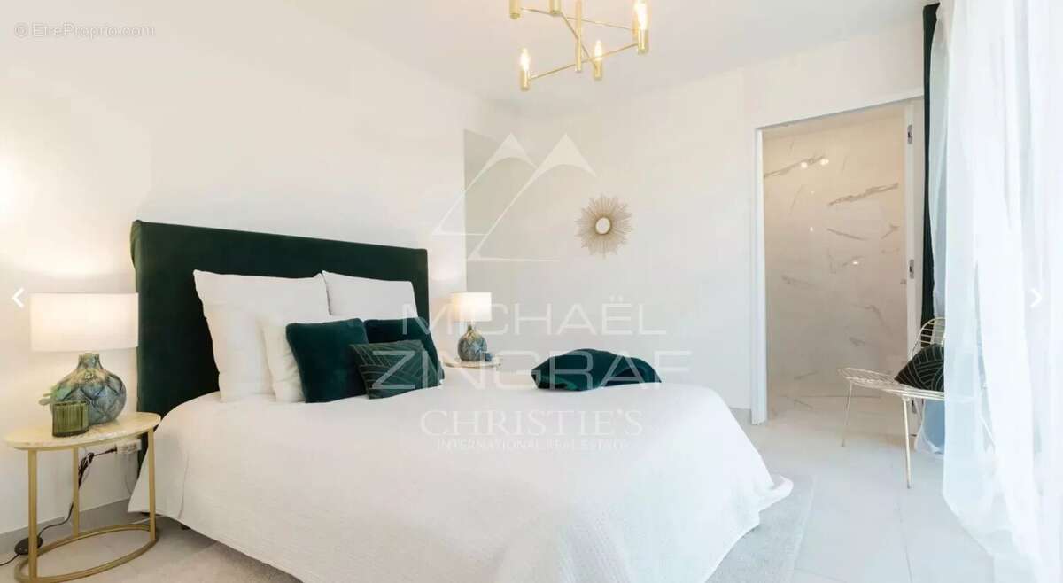 Appartement à SAINT-LAURENT-DU-VAR