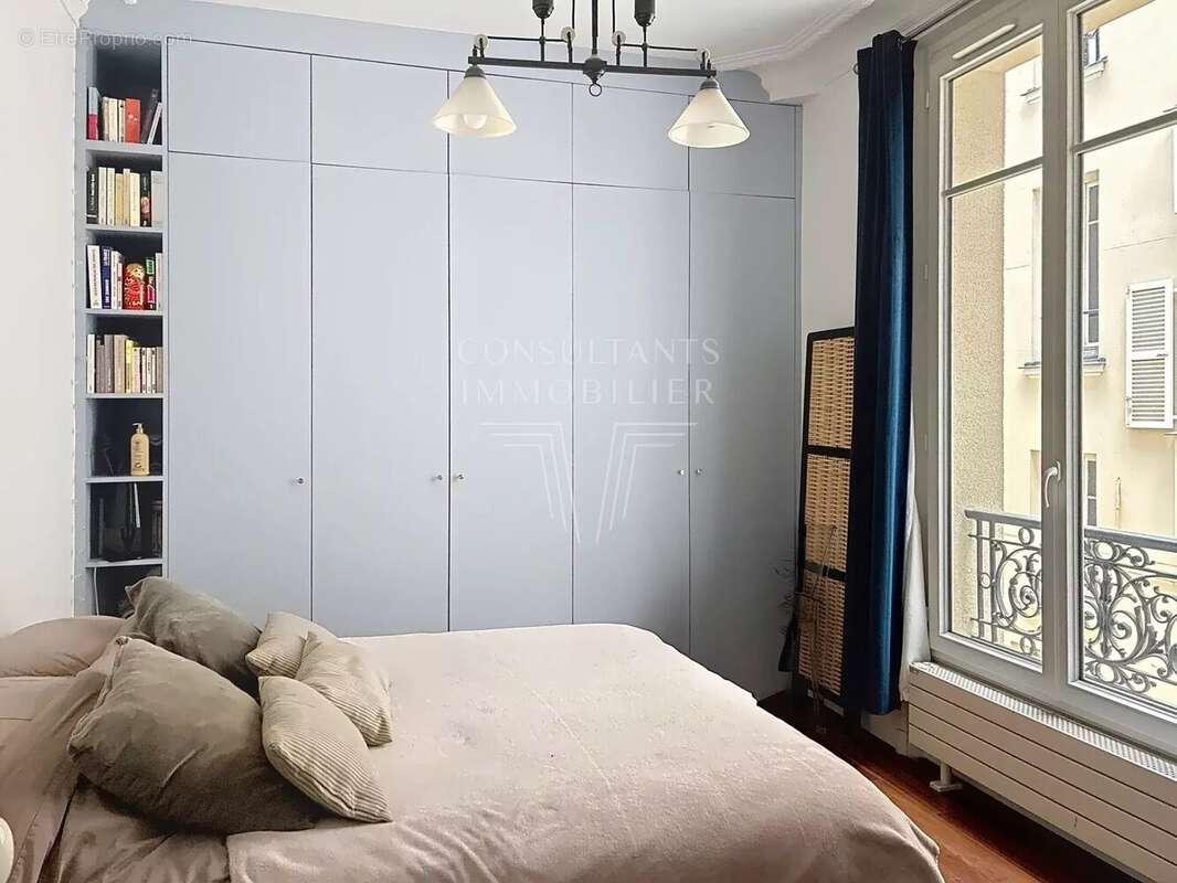 Appartement à PARIS-17E