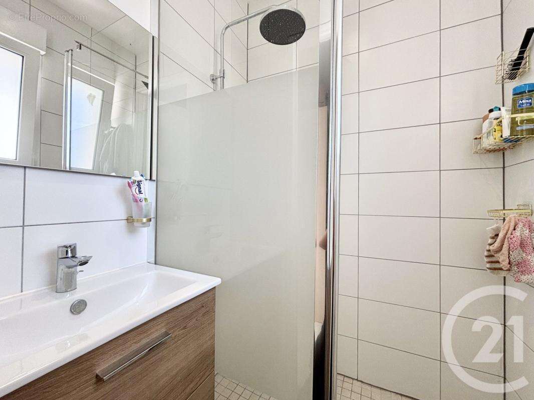 Maison 197 m² à Panazol  - photo 18