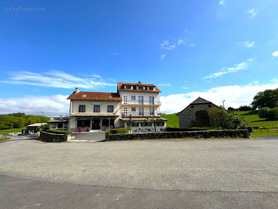 Maison à LACAPELLE-DEL-FRAISSE