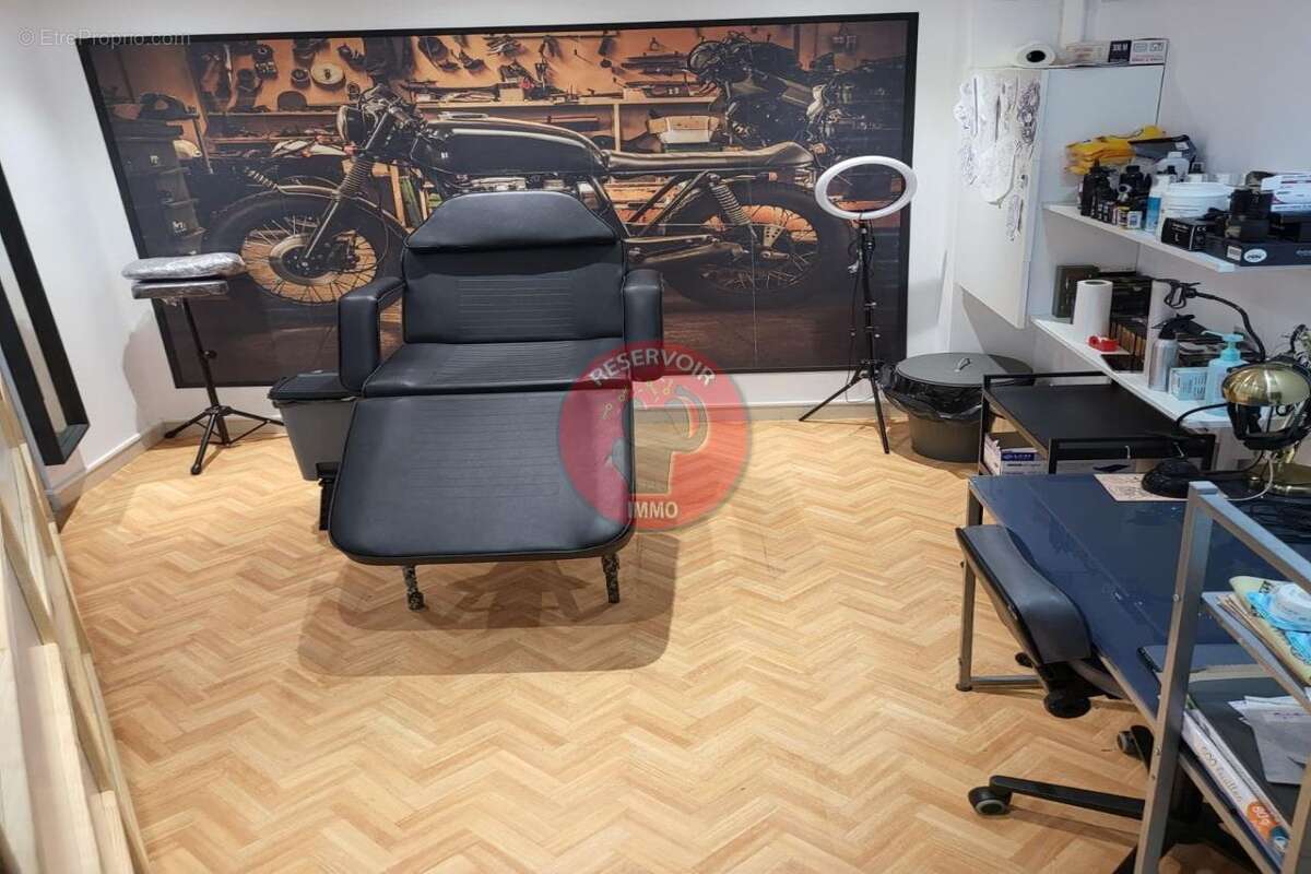 Commerce 48 m² à Antibes  - photo 117