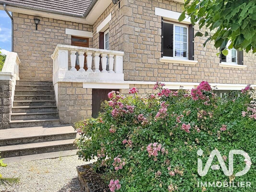 Photo 1 - Maison à LE LONZAC