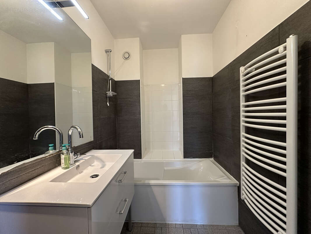 Appartement à MEYLAN
