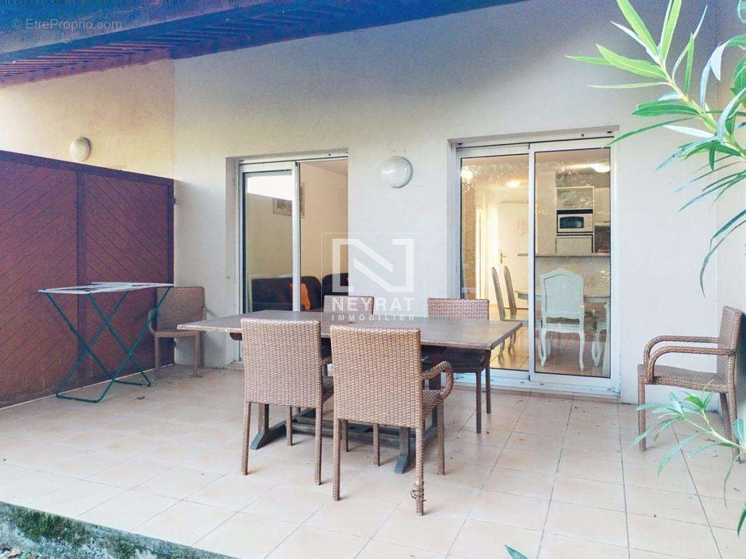 Appartement à MONTAUROUX