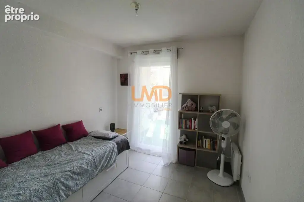 Appartement T3 plus terrasse et parking - photo 6