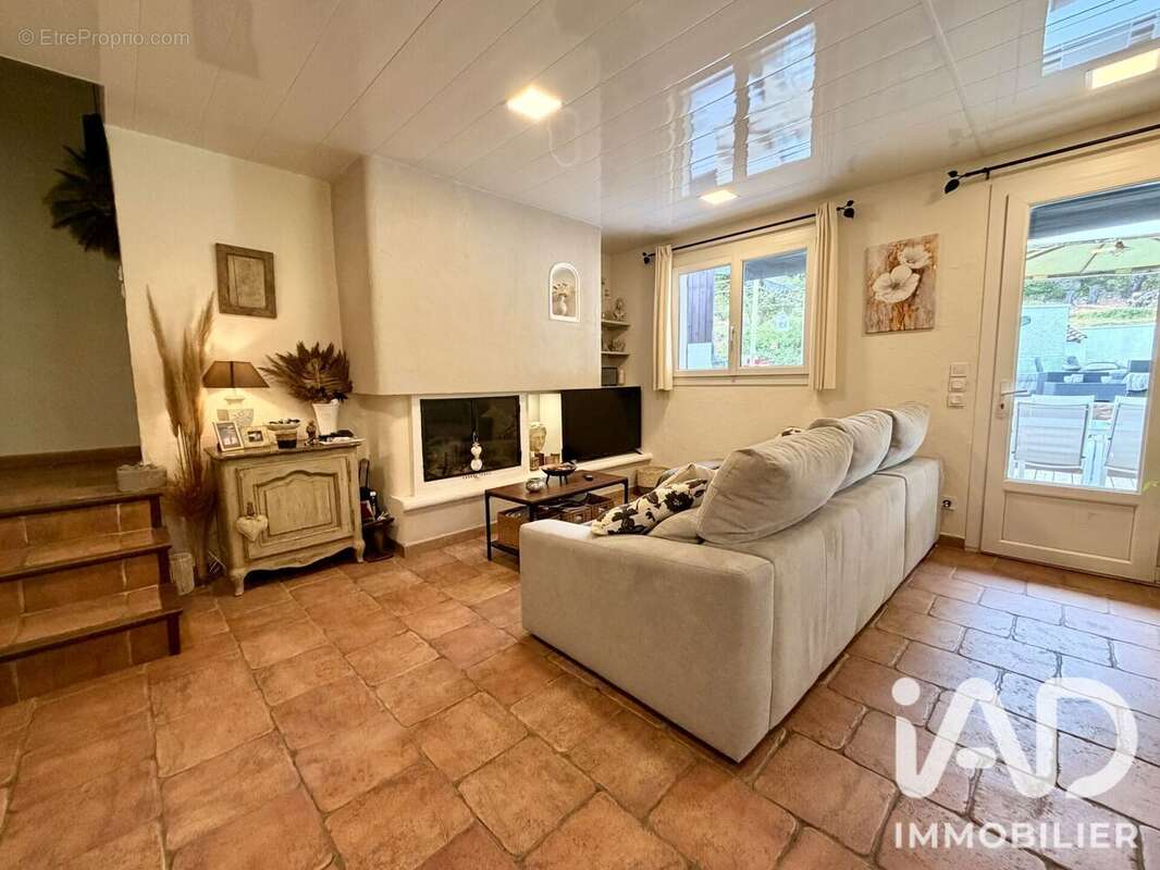 Maison 94 m² à La Roque-D'antheron  - photo 7