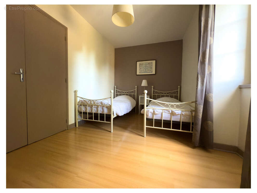 Maison à SAINT-AMAND-DE-COLY