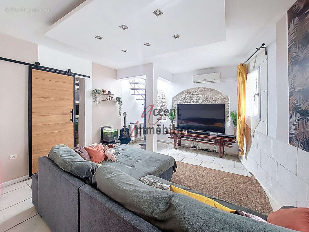 Maison à CHATEAURENARD