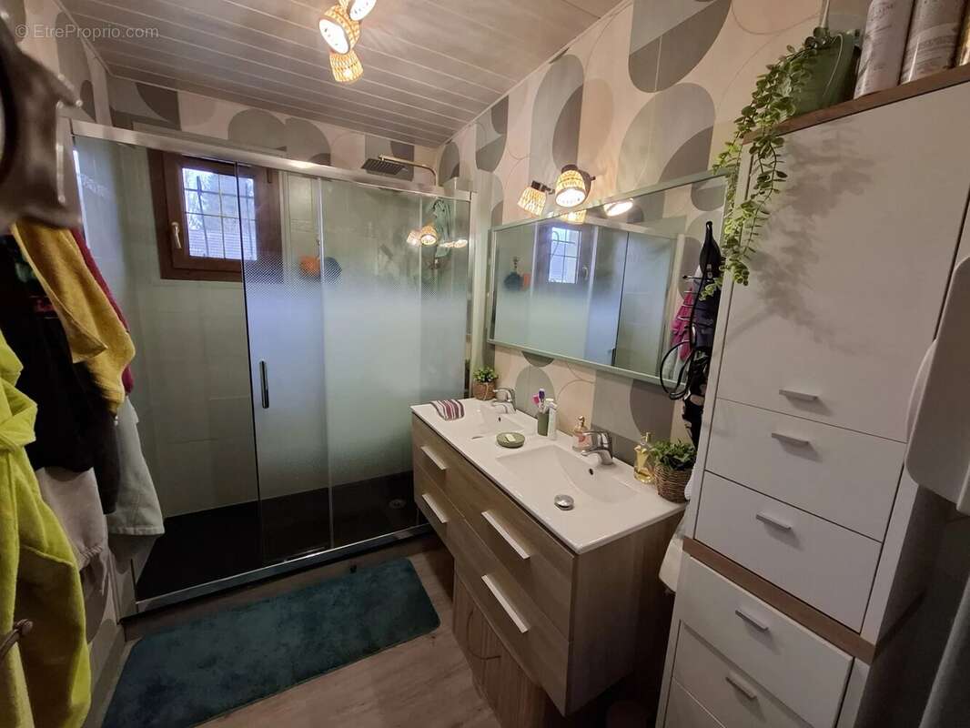 Maison à FEUQUIERES