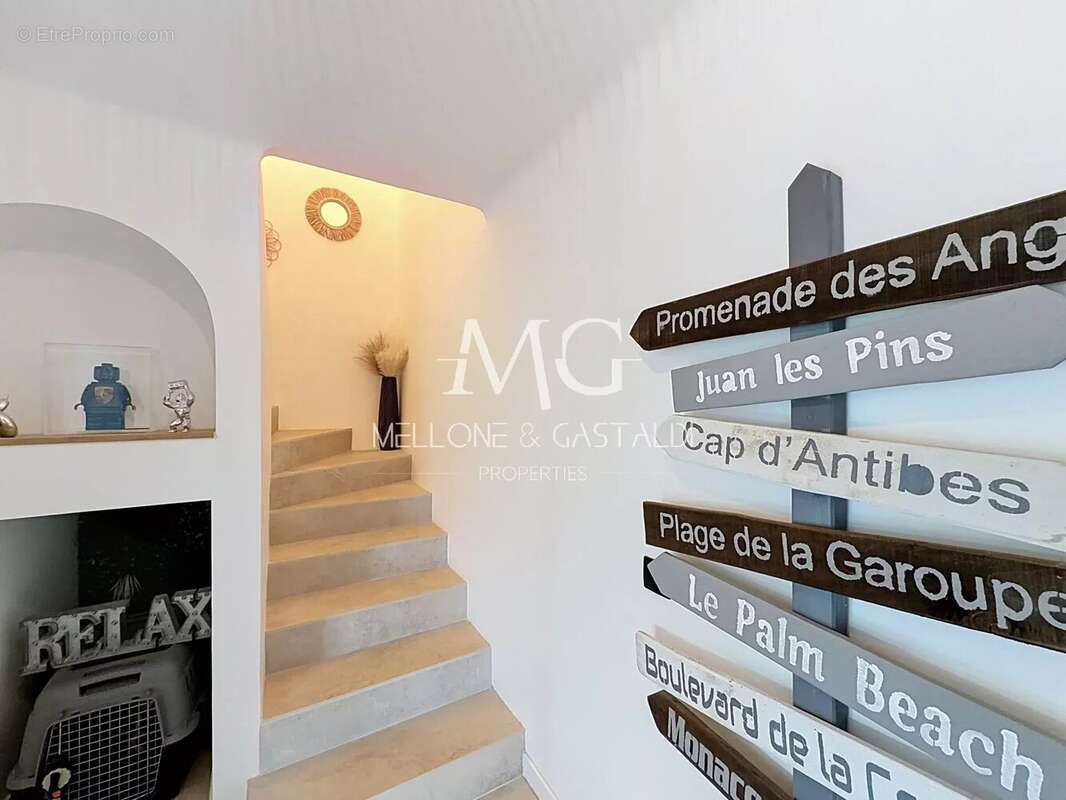 Maison à MOUGINS