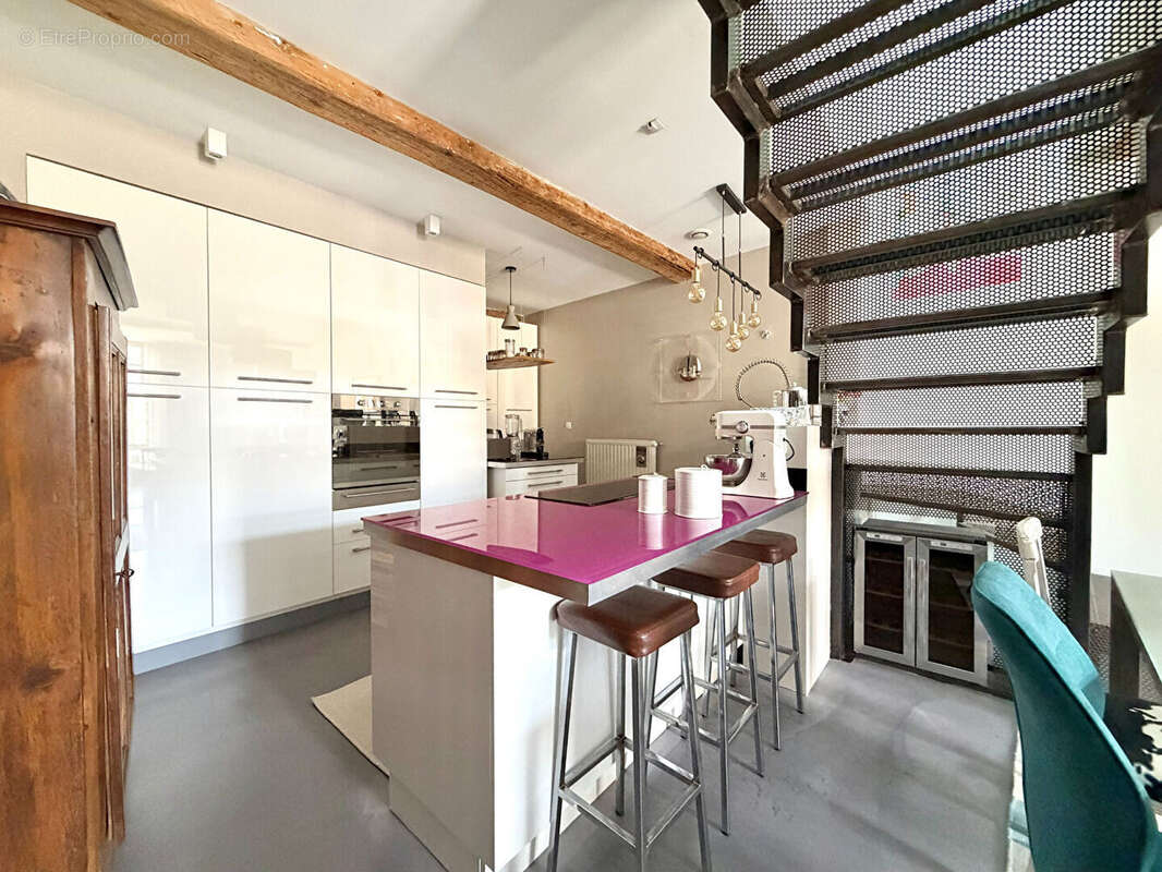 Appartement à SAINT-ETIENNE