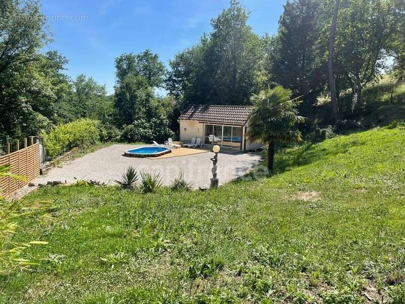 Maison de caractère avec piscine sur terrain arboré de 2452 m² JUGEALS NAZARETH (19) - photo 6