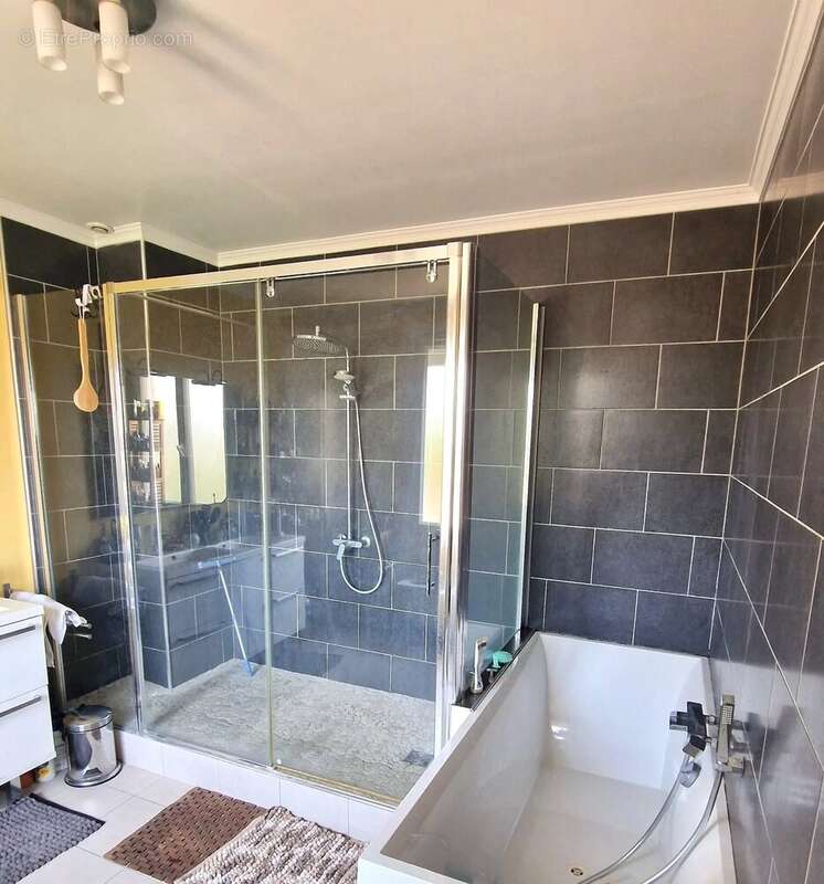 Appartement à VITRY-SUR-SEINE