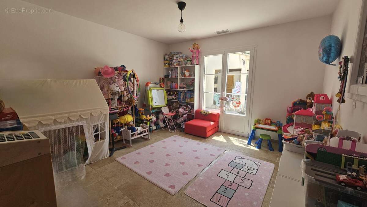Maison à LORGUES