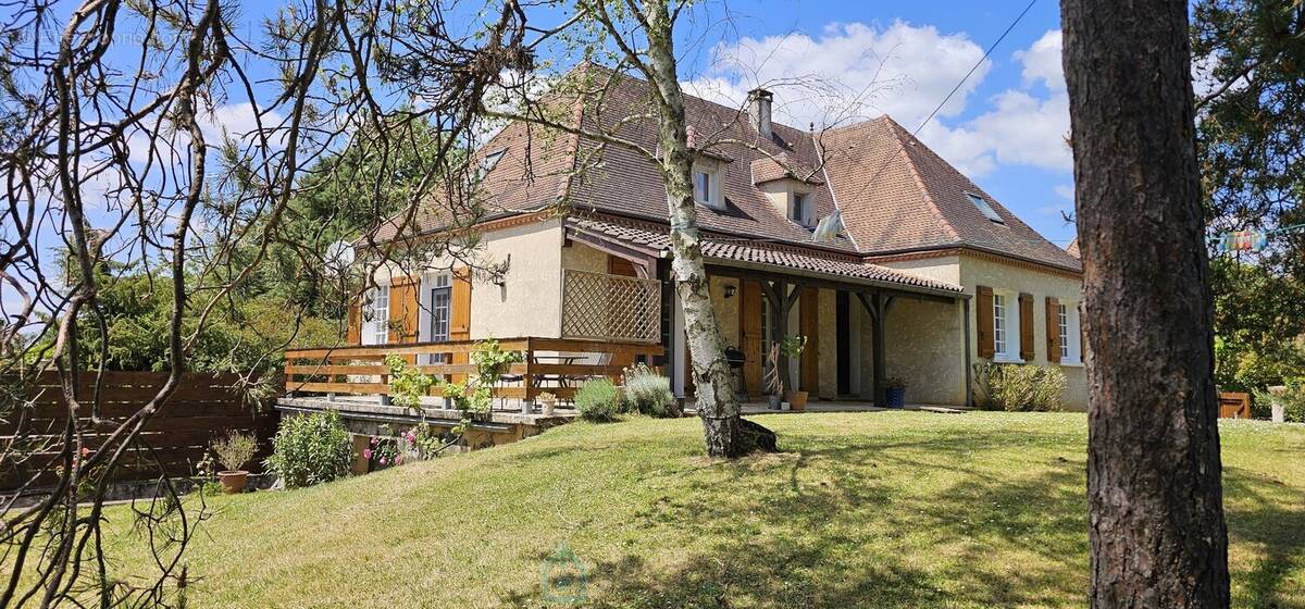 Maison à GOURDON