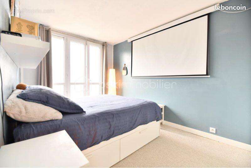 Appartement à CHILLY-MAZARIN