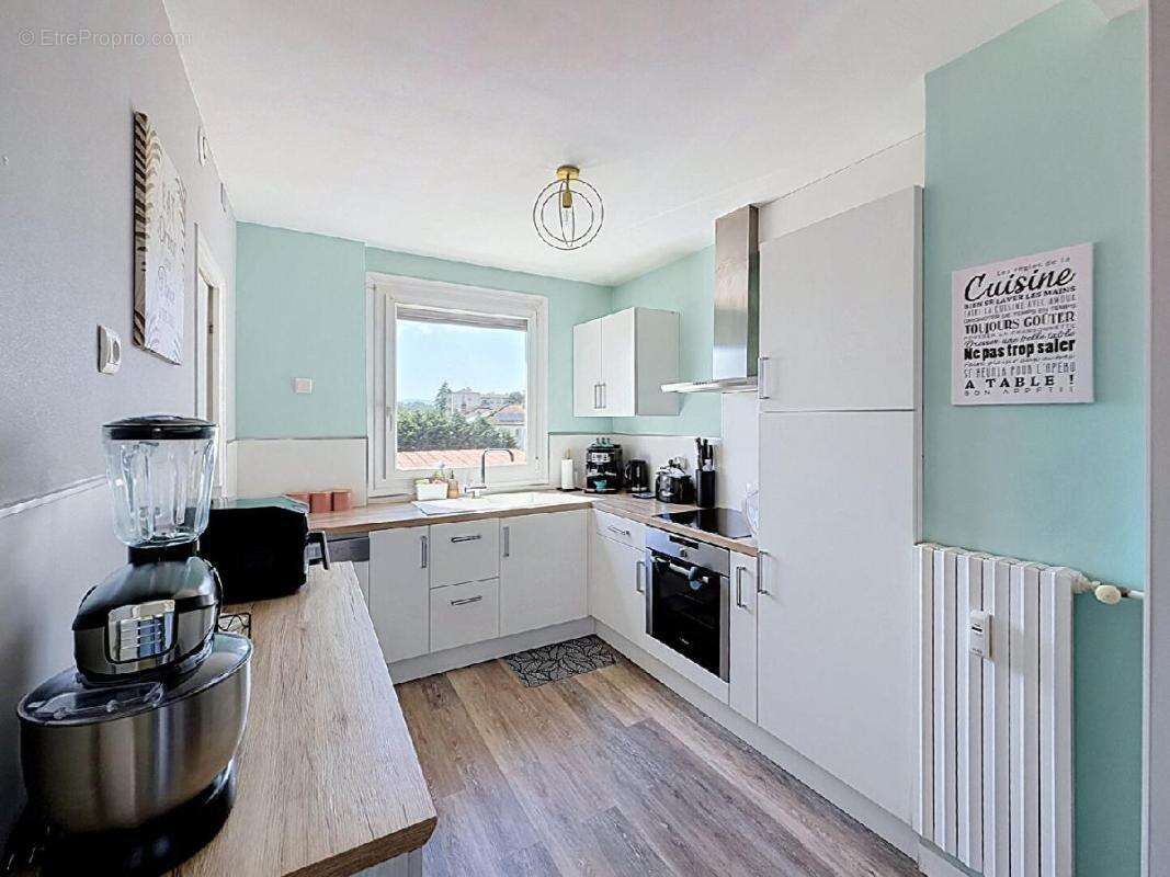 Appartement à CHARNAY-LES-MACON