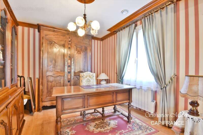 Maison à ROZ-SUR-COUESNON