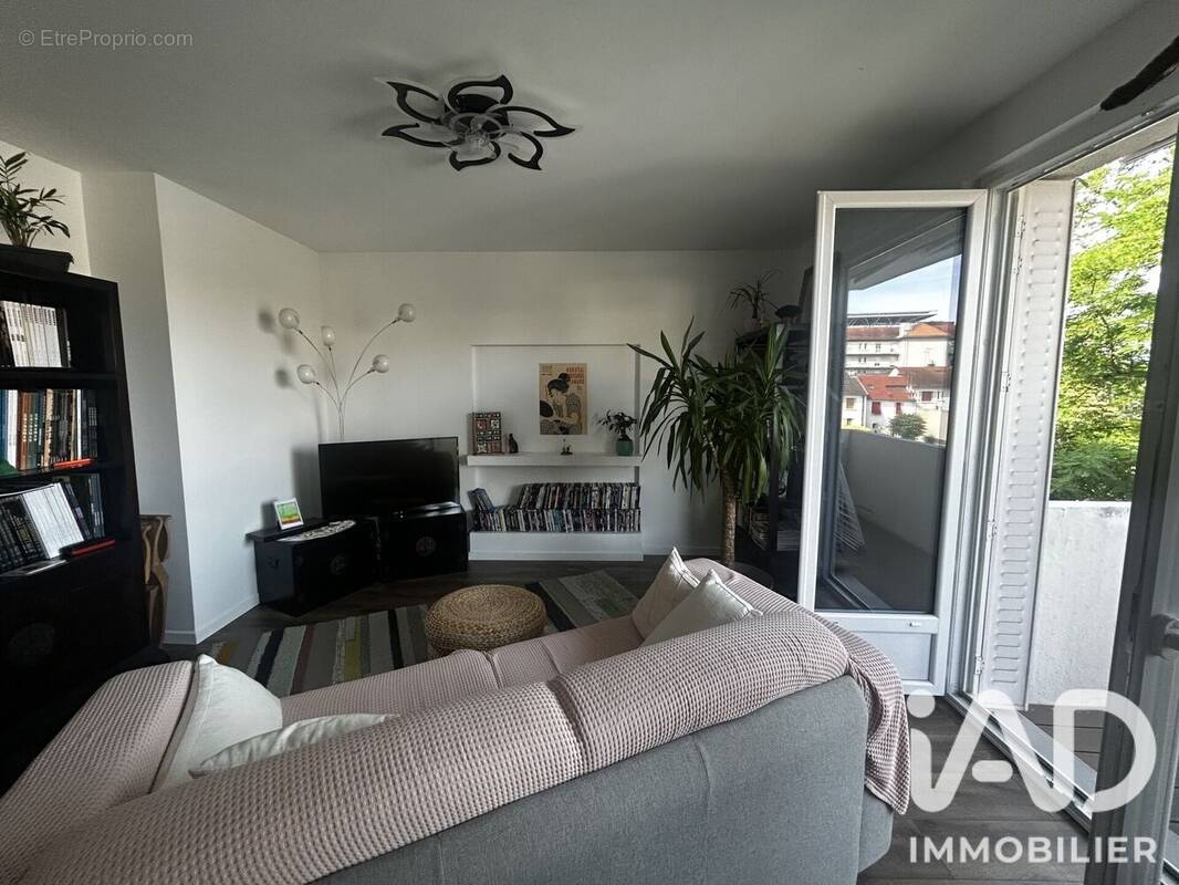 Photo 1 - Appartement à MONTLUCON