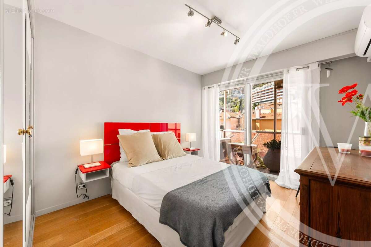 Appartement à ROQUEBRUNE-CAP-MARTIN