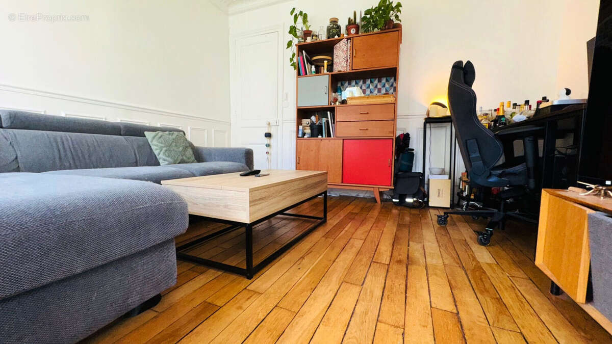 Appartement à PARIS-10E