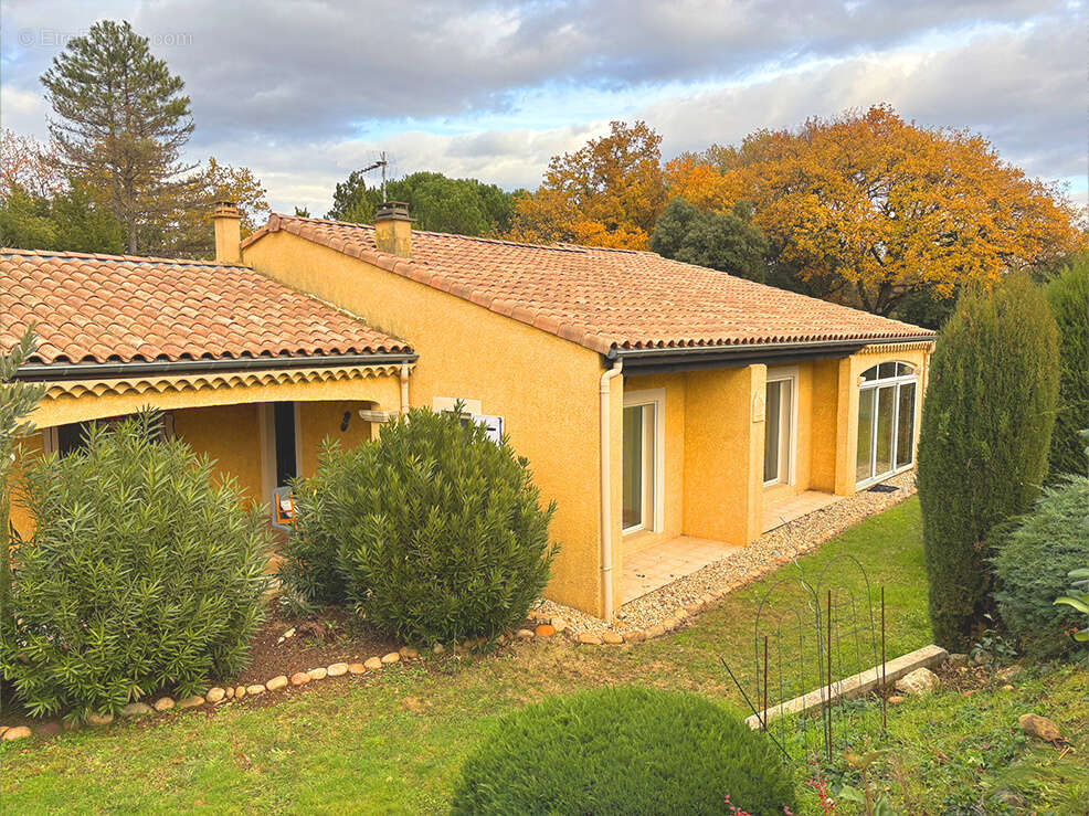 Maison à MALATAVERNE