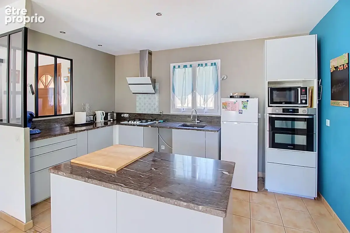 A vendre ! exclusivité a lorgues ! maison  5 pieces de plain-pied  de 88m² sur 1 250 m² de terrain - photo 5