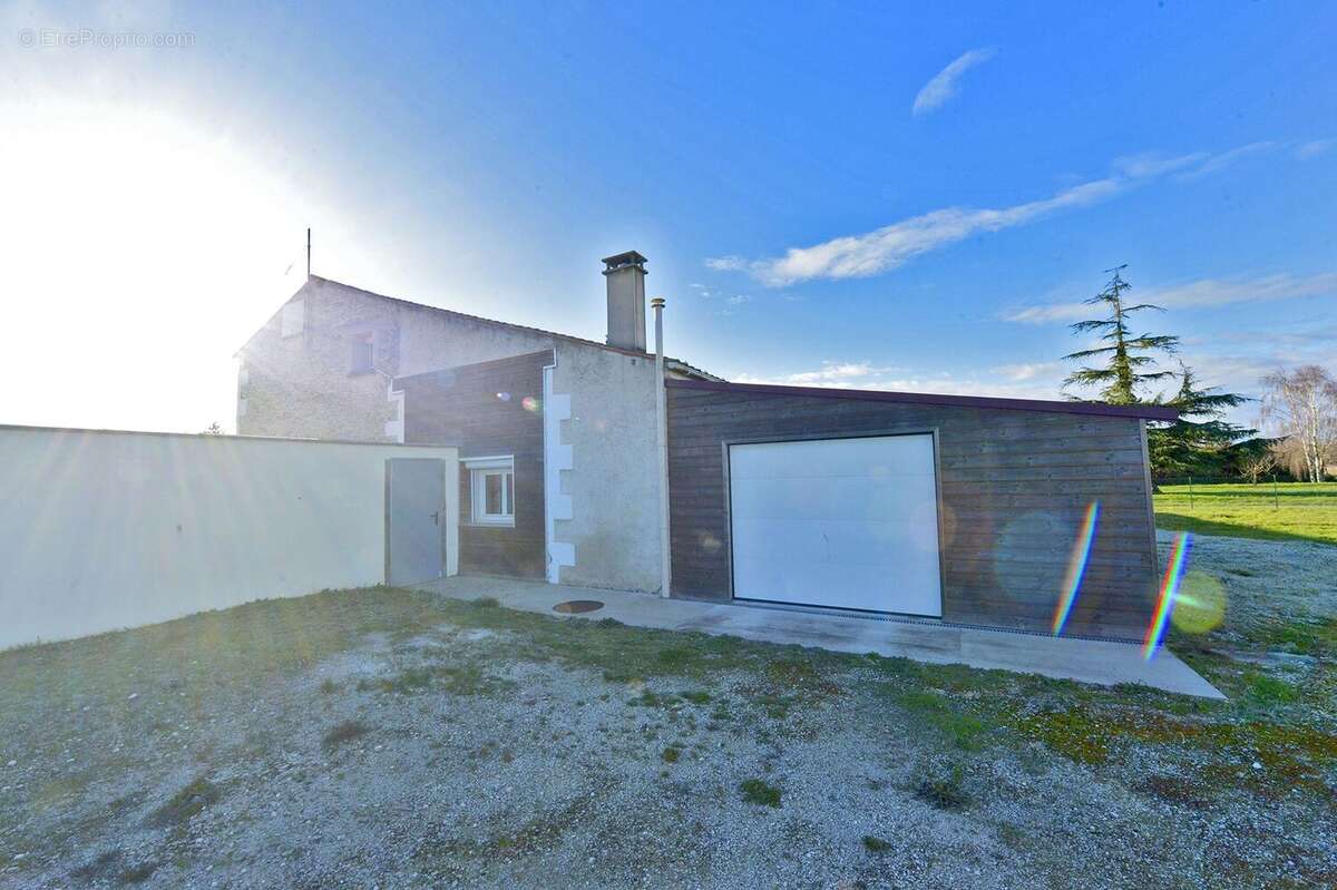 Maison à CORME-ECLUSE