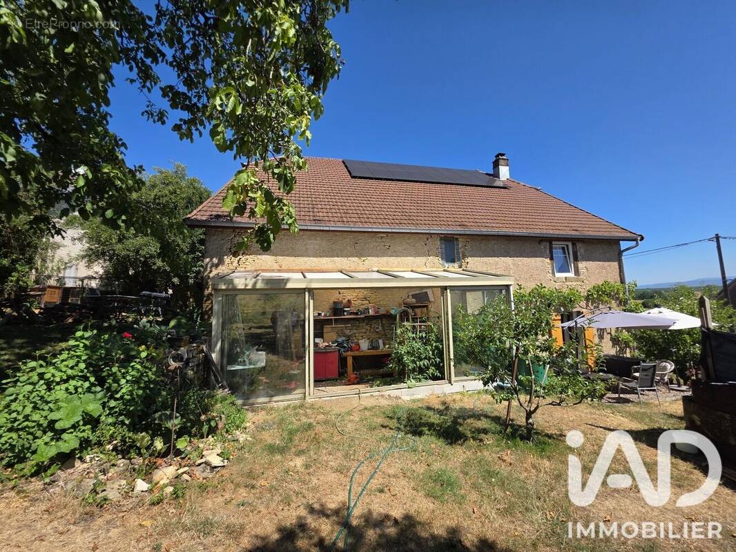 Photo 1 - Maison à ARPENANS