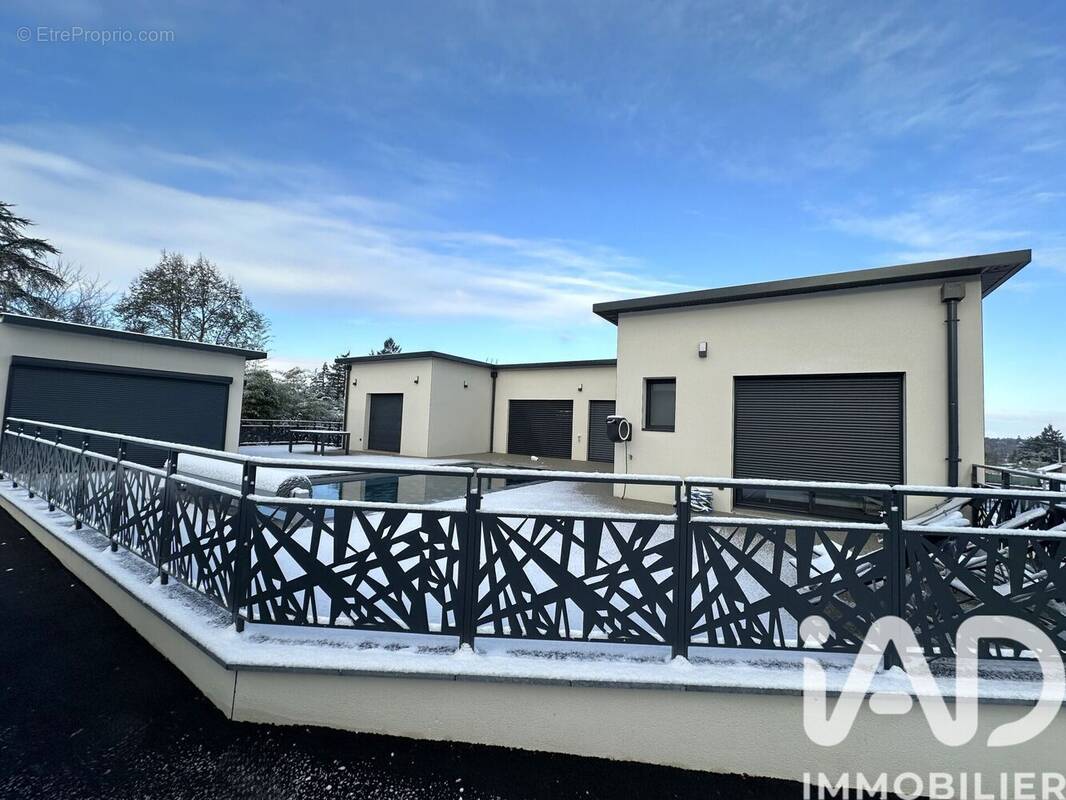 Photo 1 - Maison à COMMELLE-VERNAY