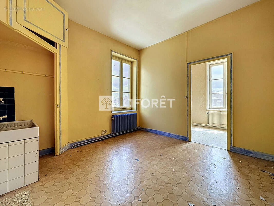 Appartement à SAINT-TRIVIER-SUR-MOIGNANS