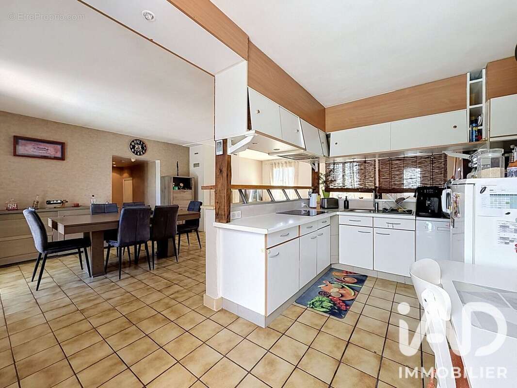 Maison 136 m² à Rezonville  - photo 5