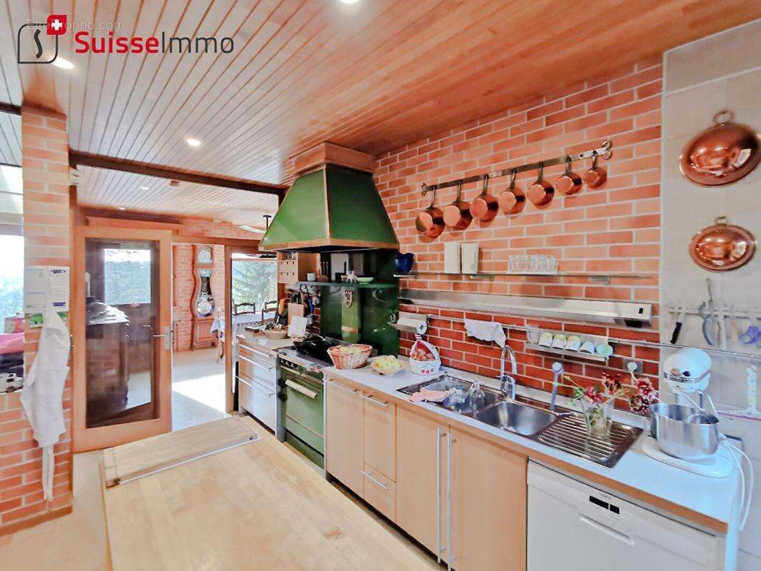 Pavillon d'architecte 261M2 - photo 4