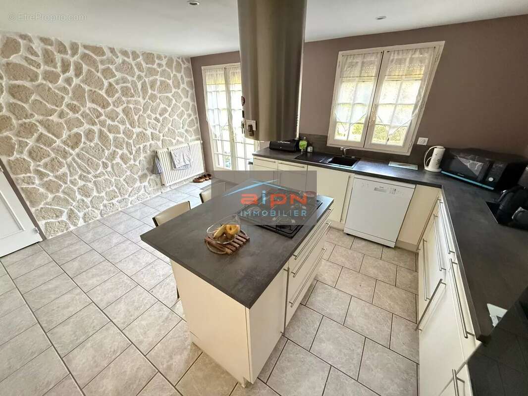 Maison à SOTTEVILLE-LES-ROUEN