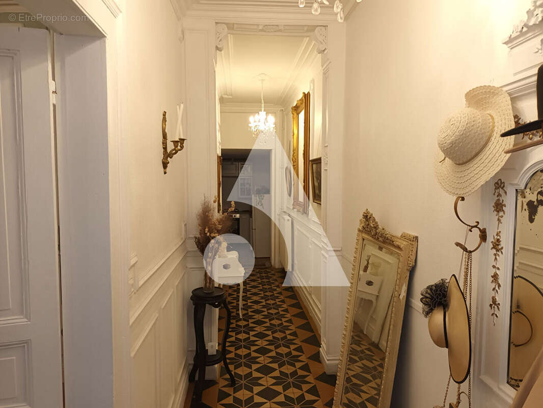 Maison à VIEUX-CONDE