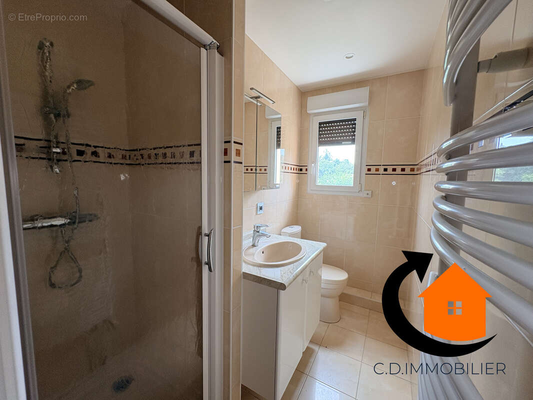 Maison 96 m² à Landelles  - photo 19