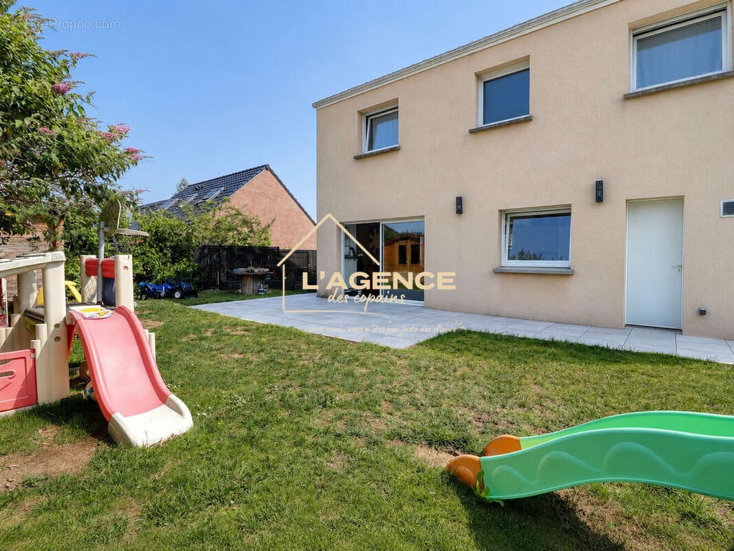 Maison à HAZEBROUCK
