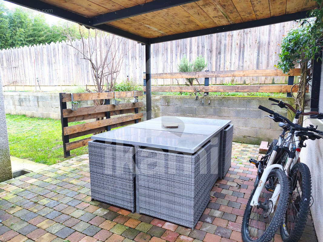 Maison à ARTHEMONAY