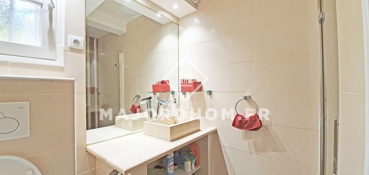 Maison à LE CASTELLET