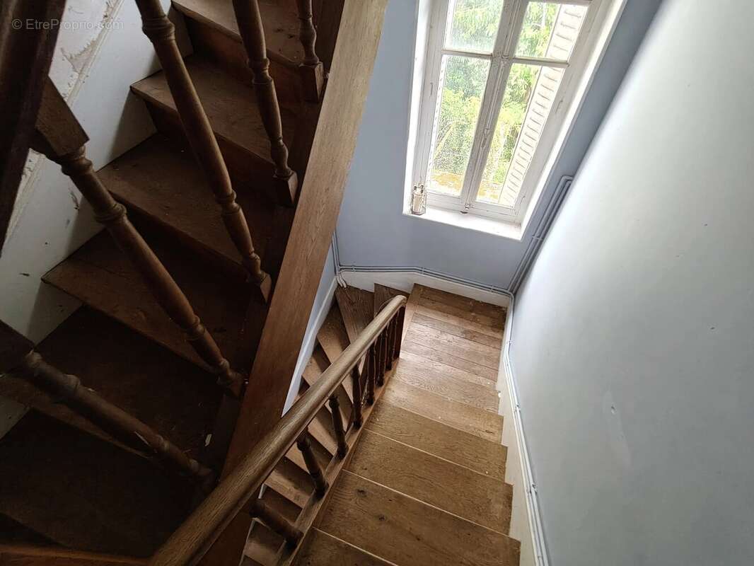 Un bien d'exception au potentiel rare, au cœur de Piégut-Pluviers ! - photo 5