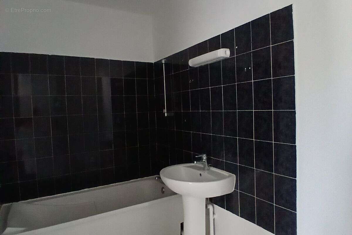 Appartement à MARSEILLE-11E