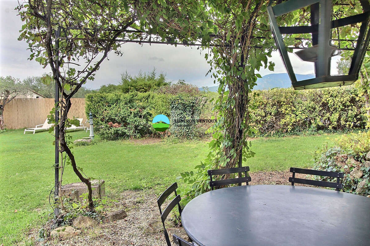 Maison à SAINT-PIERRE-DE-VASSOLS