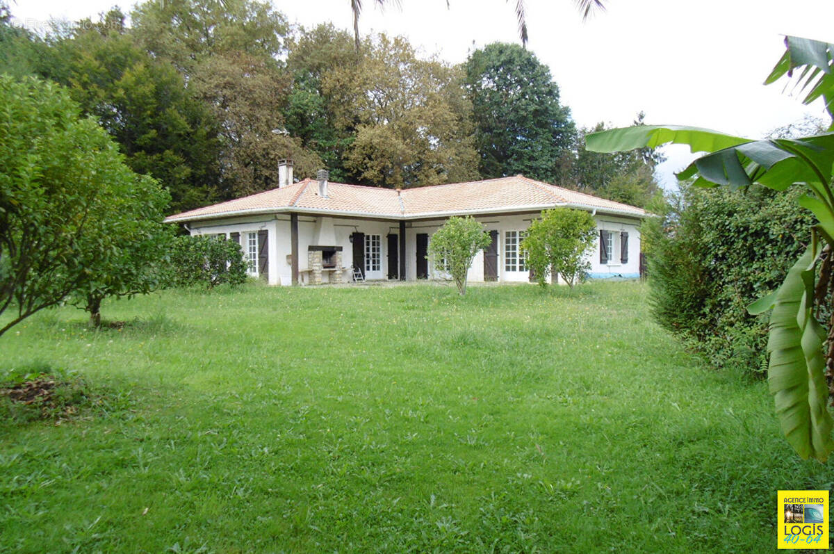 Maison à PORT-DE-LANNE